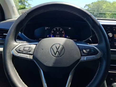 Used 2024 Volkswagen Taos SE AWD/4WD image 18