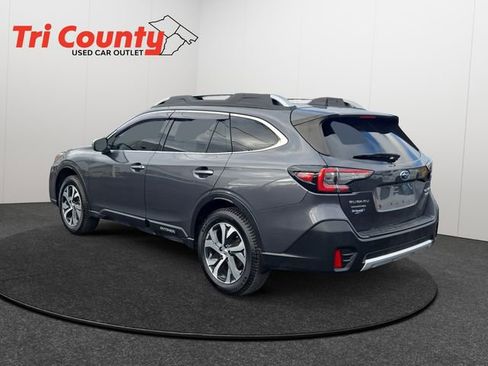 Used 2022 Subaru Outback Touring w/ Popular Package #2 image 6