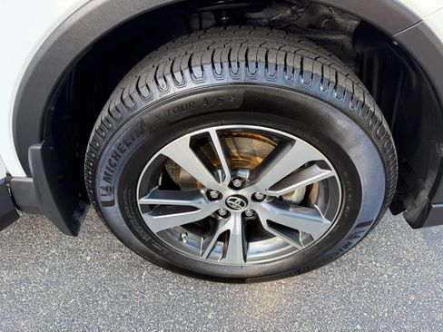 Used 2016 Toyota RAV4 XLE FWD image 37