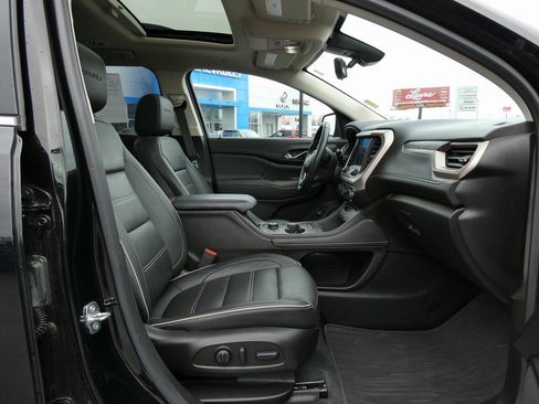 Certified 2023 GMC Acadia Denali w/ Black Diamond Edition image 13