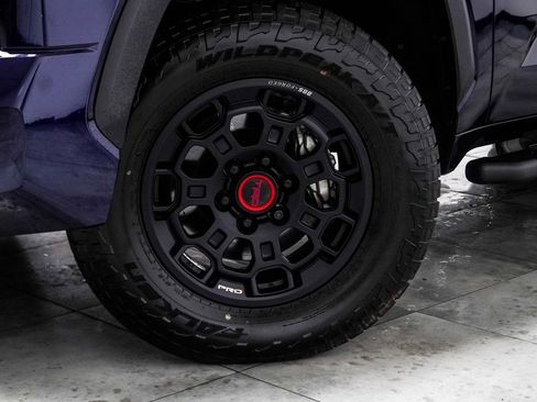 Used 2024 Toyota Tundra Limited AWD/4WD image 3