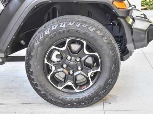 Used 2021 Jeep Wrangler Unlimited Sport AWD/4WD image 10
