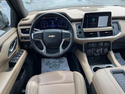 Used 2022 Chevrolet Tahoe Premier AWD/4WD image 22