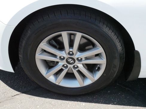 Used 2016 Hyundai Sonata SE FWD image 15