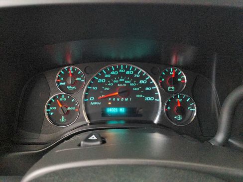 Used 2024 Chevrolet Express 2500 w/ Driver Convenience Package RWD image 19