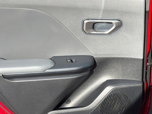 Used 2025 Kia K4 LXS FWD image 8