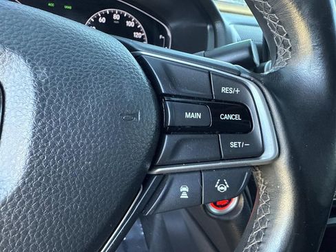 Used 2018 Honda Accord Sport image 35