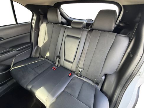 Used 2024 Mitsubishi Eclipse Cross SE image 16