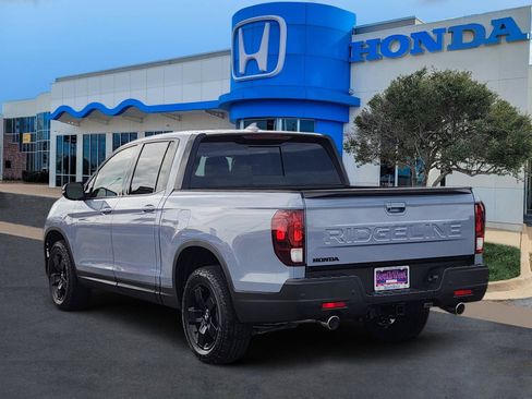 New 2026 Honda Ridgeline Black Edition image 4
