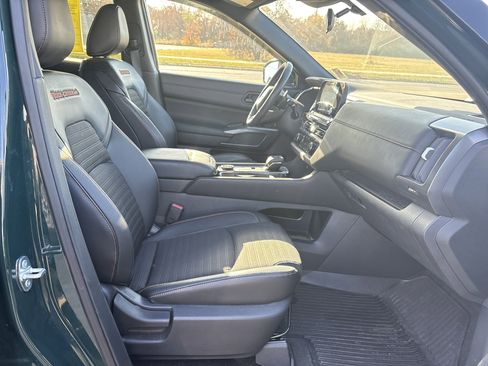 Used 2023 Nissan Pathfinder Rock Creek image 9