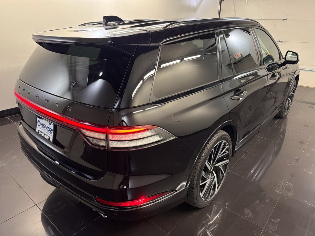 New 2026 Lincoln Aviator Black Label w/ Jet Appearance Package AWD/4WD image 6