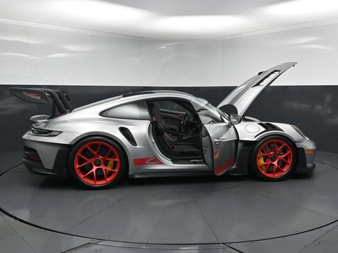 Used 2025 Porsche 911 GT3 RS RWD image 35