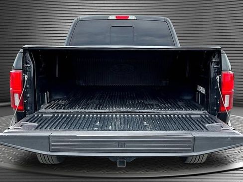 Used 2018 Ford F150 Lariat w/ Equipment Group 502A Luxury AWD/4WD image 7