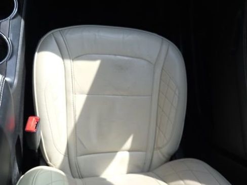 Used 2017 Ford Explorer Platinum image 19