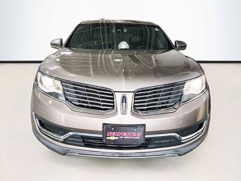 Used 2016 Lincoln MKX Select w/ Select Plus Package AWD/4WD image 4