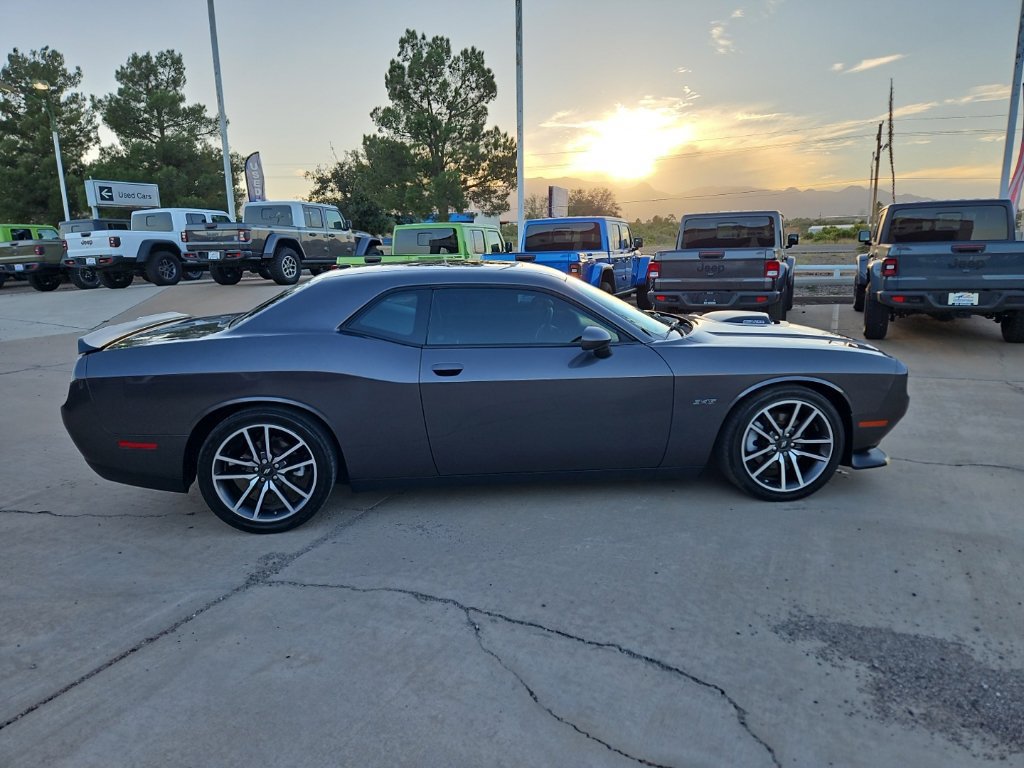Used 2023 Dodge Challenger R/T w/ Shaker Package RWD image 4