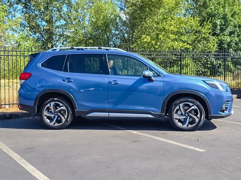 Used 2024 Subaru Forester Touring AWD/4WD image 2