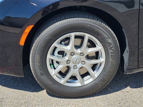 New 2026 Chrysler Voyager LX image 8