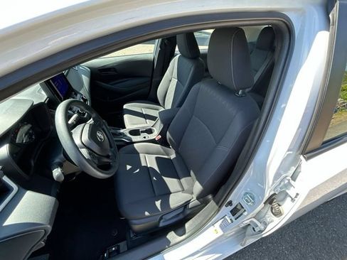 Used 2024 Toyota Corolla LE FWD image 18