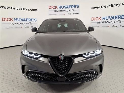 Used 2024 Alfa Romeo Tonale Veloce w/ Active Assist Package image 2