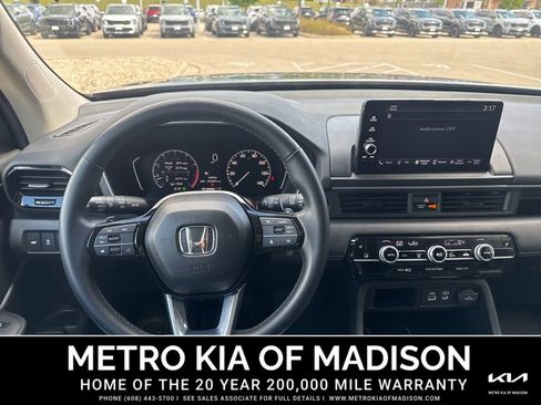 Used 2025 Honda Pilot EX-L image 16
