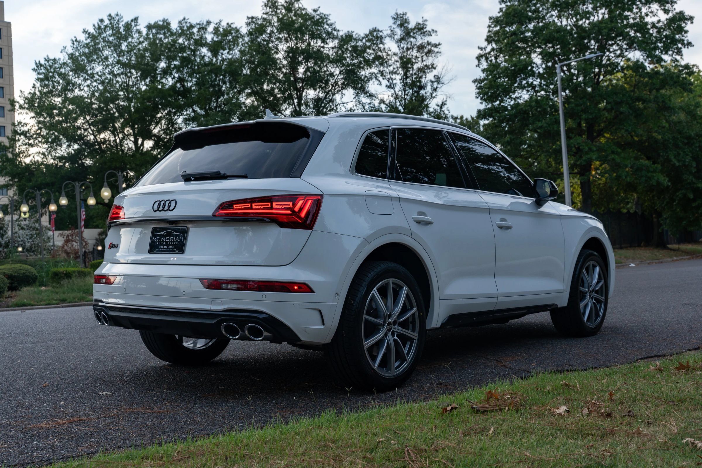 Used 2021 Audi SQ5 Prestige w/ Prestige Package AWD/4WD image 5