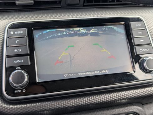 Used 2019 Nissan Kicks S FWD image 6