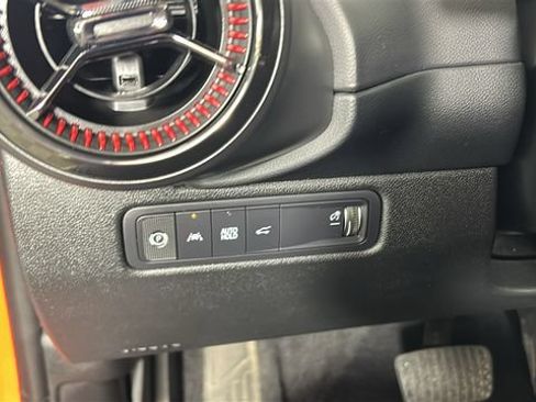 Used 2025 Chevrolet Equinox EV RS FWD image 19