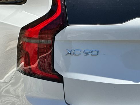 New 2026 Volvo XC90 T8 Ultra w/ Protection Package AWD/4WD image 23