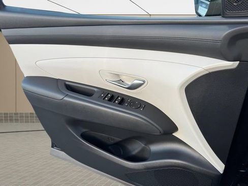 New 2026 Hyundai Tucson SEL FWD image 18