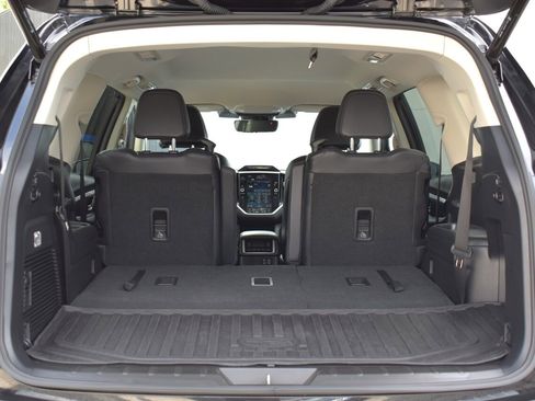 Used 2024 Subaru Ascent Limited AWD/4WD image 32