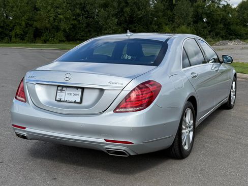Used 2017 Mercedes-Benz S 550 4MATIC Sedan image 3