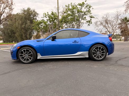 Used 2017 Subaru BRZ Limited w/ Popular Package #3 RWD image 7