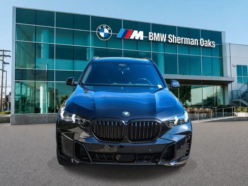 Used 2026 BMW X5 sDrive40i w/ M Sport Package RWD image 2