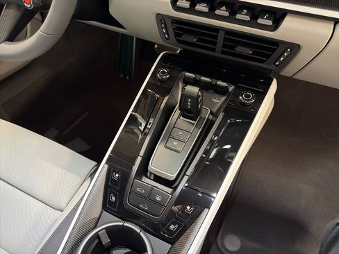 Used 2026 Porsche 911 GTS image 24