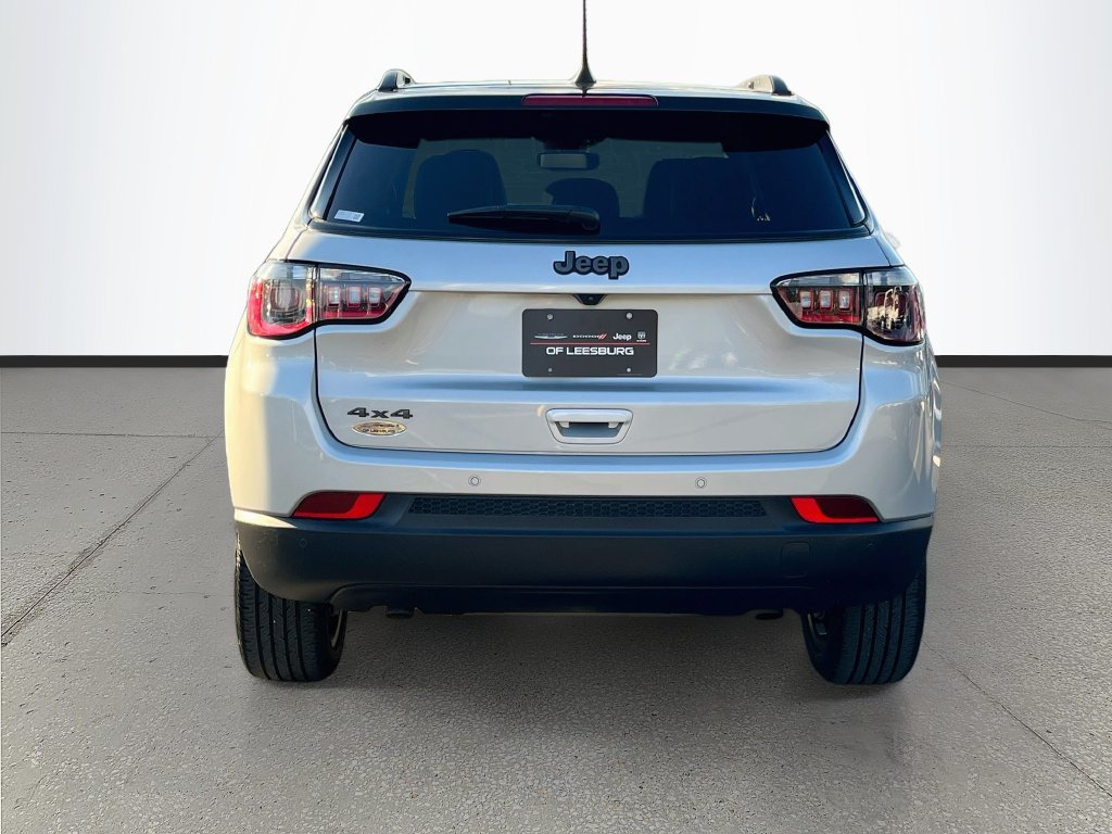 Used 2025 Jeep Compass Limited w/ Sun & Sound Group AWD/4WD image 6