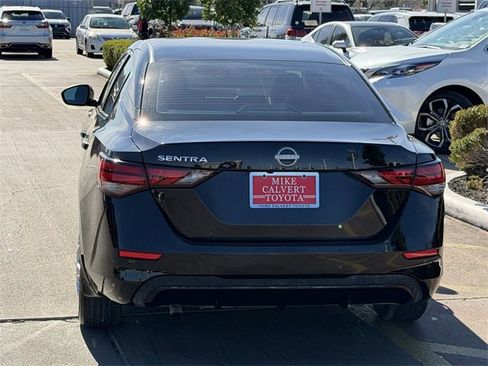 Used 2025 Nissan Sentra S image 6