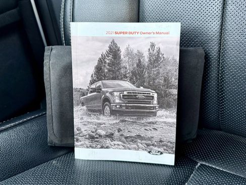 Used 2021 Ford F350 Lariat w/ Chrome Package image 27