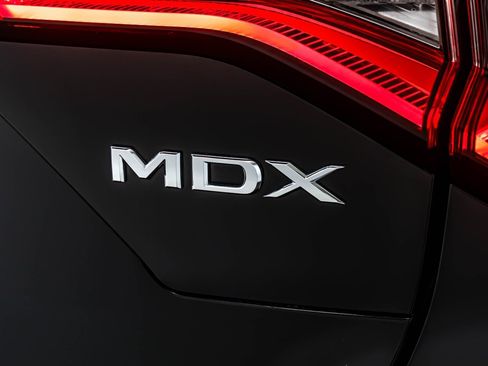 Used 2023 Acura MDX FWD w/ Technology Package image 8