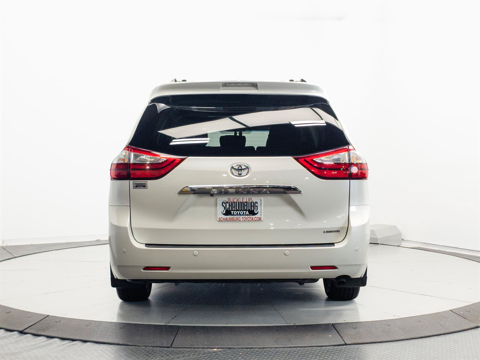 Used 2017 Toyota Sienna Limited Premium w/ Advanced Technology Package FWD image 13