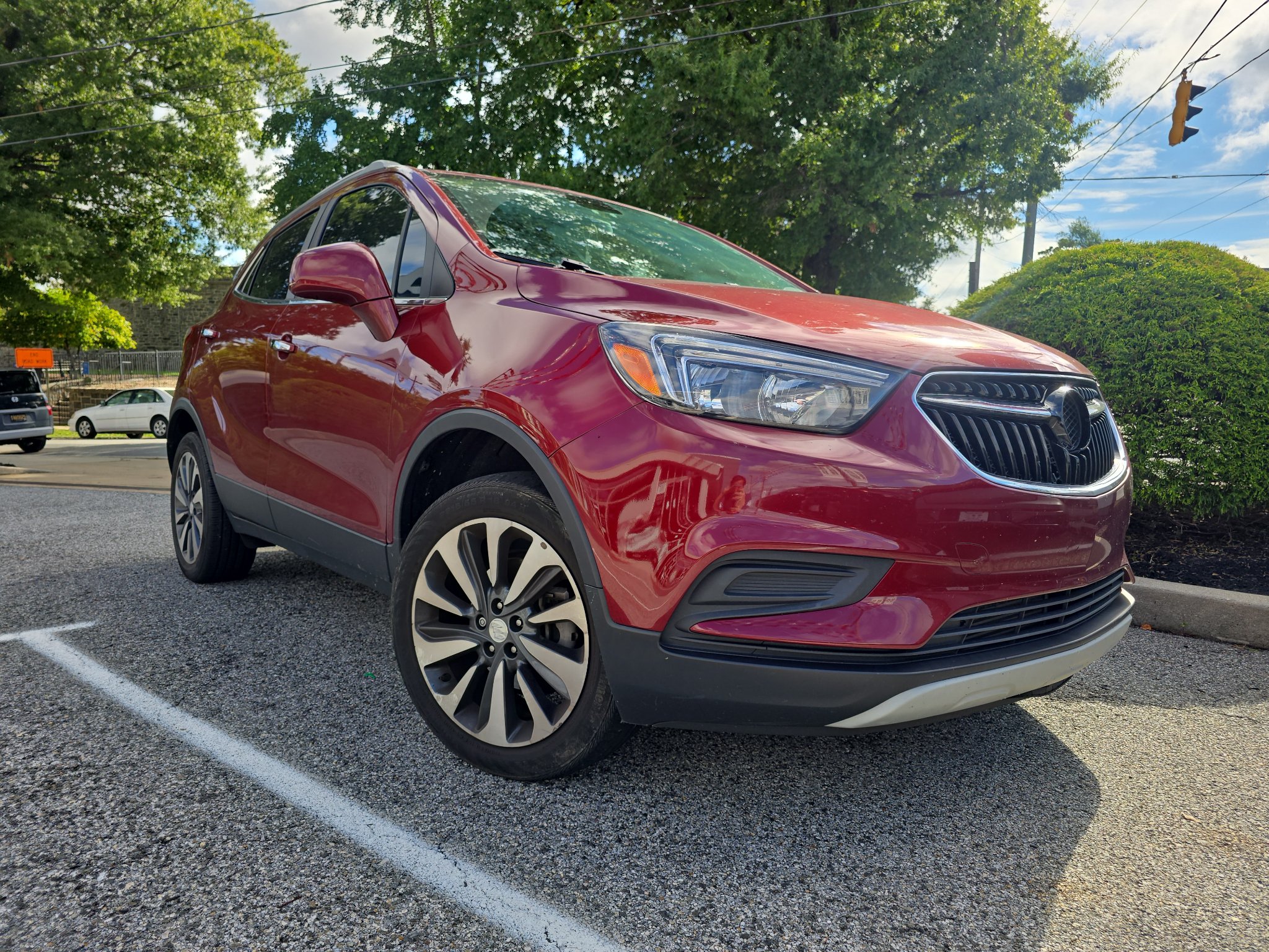 Used 2022 Buick Encore Preferred w/ Safety Package AWD/4WD image 2