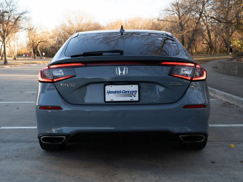 Used 2022 Honda Civic Sport Touring image 8