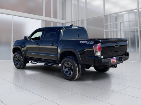 Used 2020 Toyota Tacoma TRD Off-Road w/ Technology Package AWD/4WD image 4