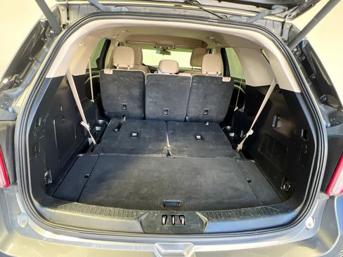 Used 2023 Ford Explorer 2WD image 32