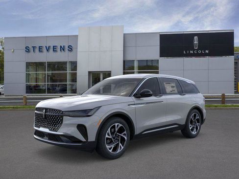 New 2026 Lincoln Nautilus Premier w/ Equipment Group 102A image 2