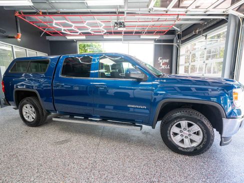 Used 2015 GMC Sierra 1500 SLE w/ SLE Value Package AWD/4WD image 5