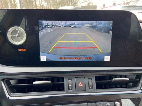 Certified 2023 Lexus ES 350 w/ Premium Package image 21