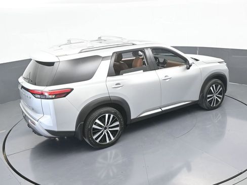Used 2023 Nissan Pathfinder Platinum image 71