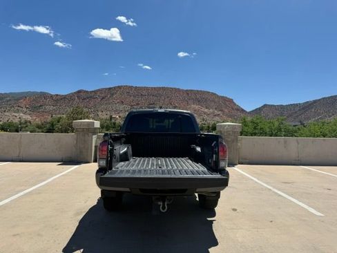 Used 2023 Toyota Tacoma TRD Pro AWD/4WD image 8