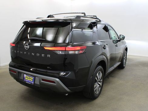 New 2026 Nissan Pathfinder SL FWD image 5